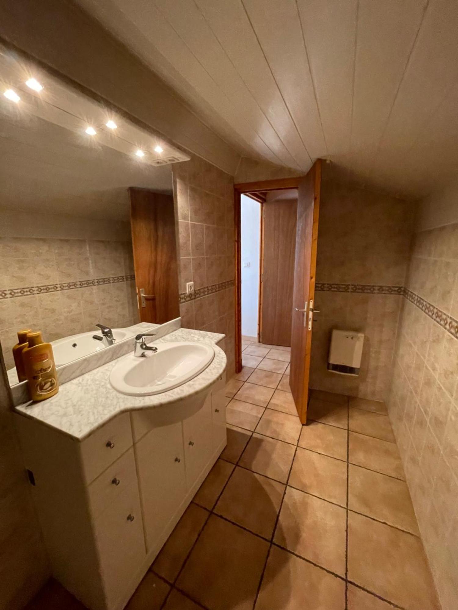 Les Prairies Mas Roux Guest House Raphèle Rom bilde